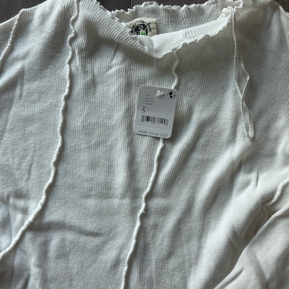 We The Free White Off-Shoulder Tunic - Picture 2 of 3